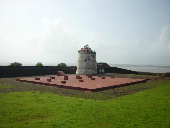 Fort Aguada Lighthouse